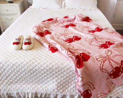 Bow-Tastic Gianna Cozy Blankets Cherry Blossom